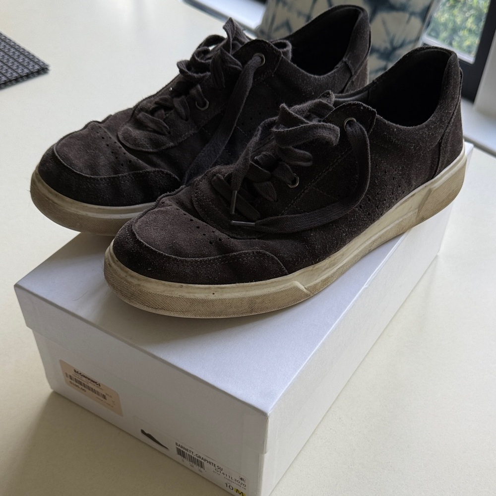 Vince Dark Brown Suede men’s Sneakers size 10
